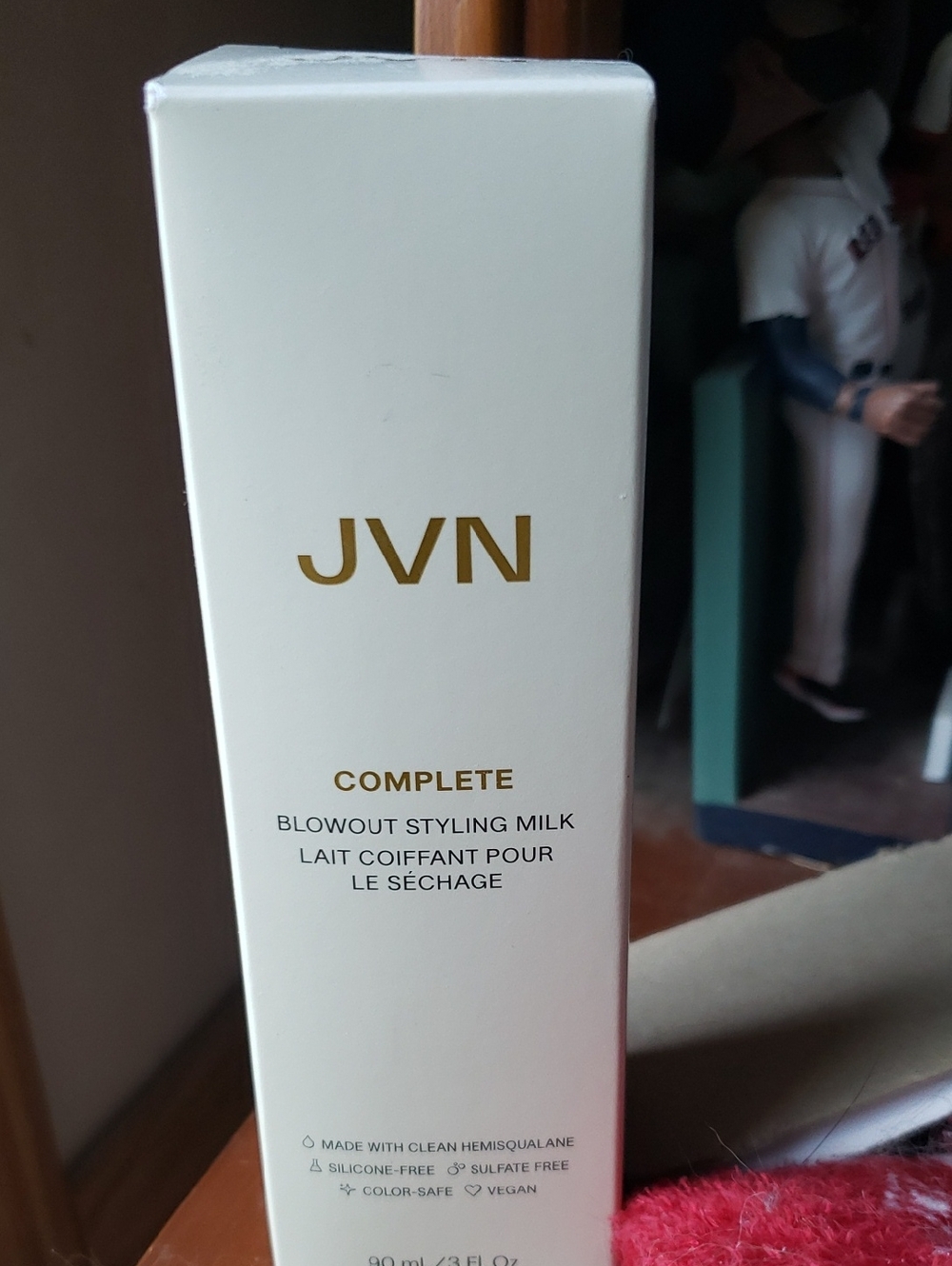 JVN Complete Blowout Styling Milk - White and Gold Text